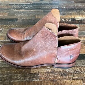 Frye Elyssa Tan Leather Ankle Booties